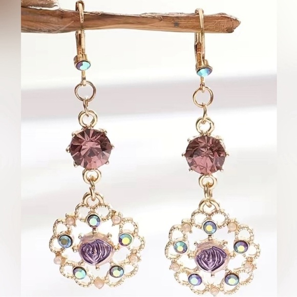 Betsy Johnson Purple Flower Crystal Drop Earrings - Picture 1 of 12